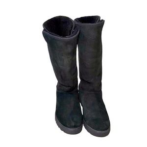 UGG classic tall black suede boots women’s  size 9 fur booties